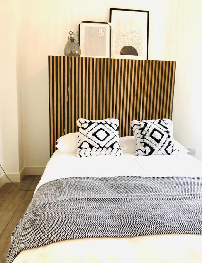 See Our Amazing Score At The Kepties - 5 X Luxurious Serviced Apartments - With Gardens - Fully Equipped - Free Parking - By Orion Short Stays - See Our Other Individual Listings --- This Is For Brand Awareness Only --- Arbroath Zewnętrze zdjęcie